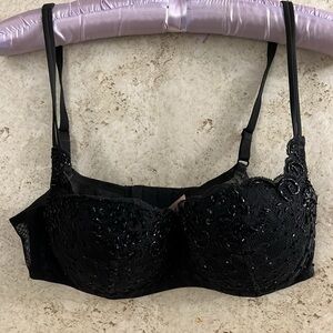 Victoria's Secret Vintage Black Lace Beaded Bra 34C ❤️